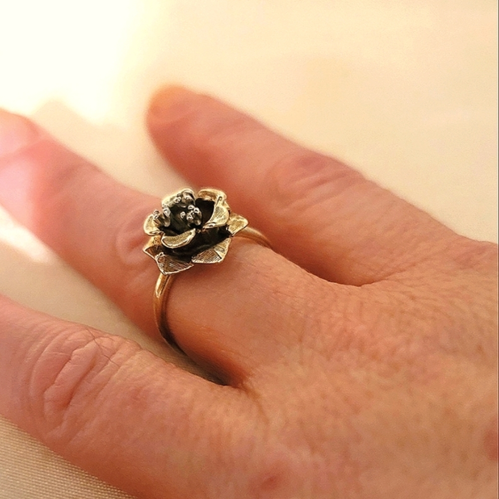 14k gold diamond and Rose Anniversary Ring ☆1969VINTAGE☆
